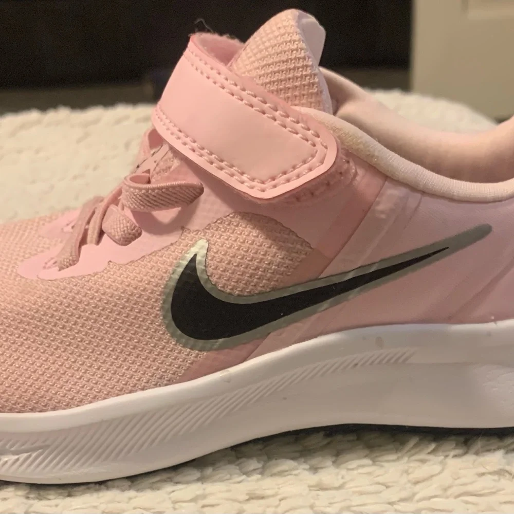 Nike Kids Star Runner Light Pink Sneakers - Picture 6 of 7